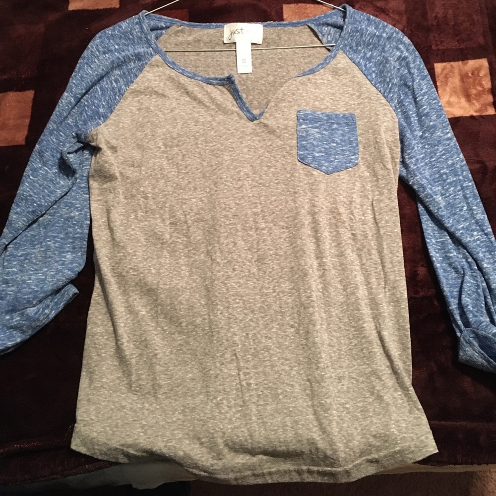 A baby blue and gray tee